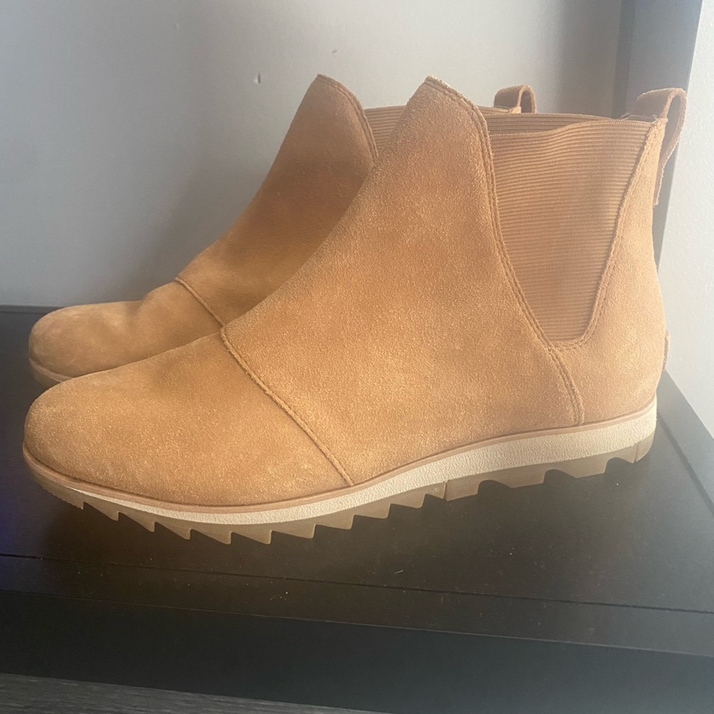 SOREL Women's Harlow Chelsea Rain Boot — Waterproof Leather Ankle Booties